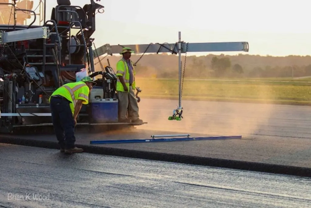 Figure 103. Over-the-Screed Grade Sensor and Cross-Slope Checking